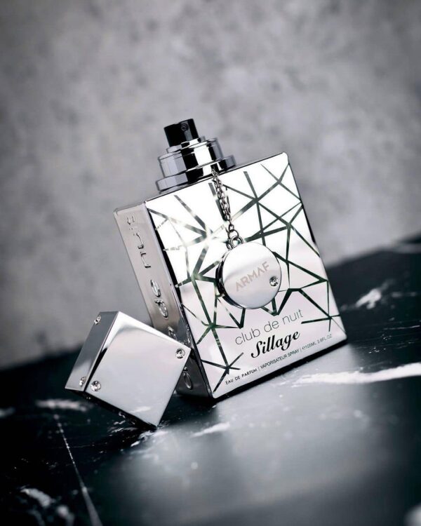 عطر کلاب د نویت سیاژ - ادکلن Club de Nuit Sillage - Image 5